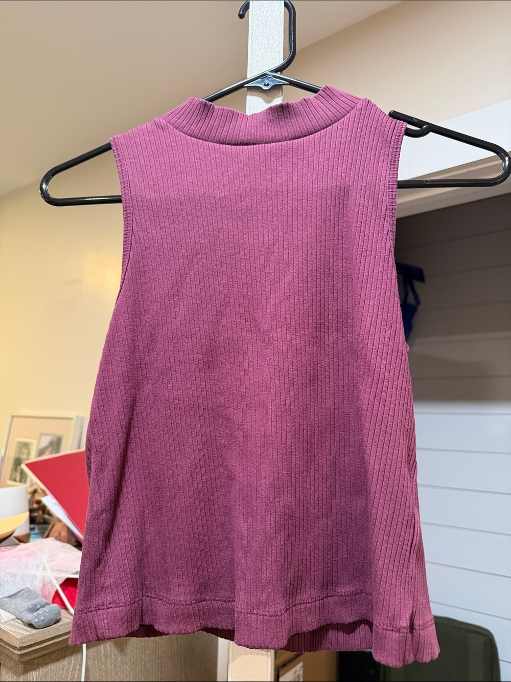 Old Navy Ribbed Sleeveless Mock Neck Crop Tank - Plum Pink